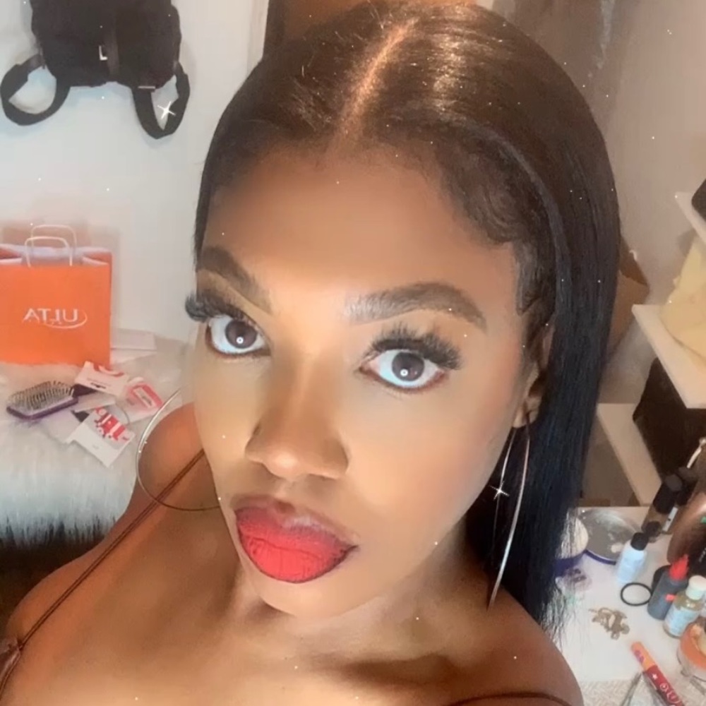 Meet your Posher, Yameenah